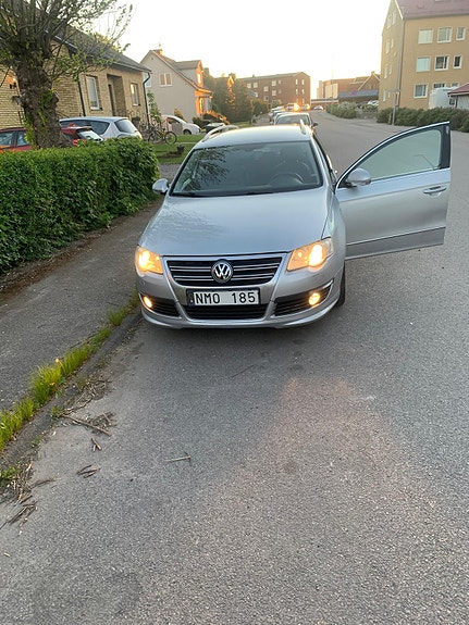 Volkswagen Passat 11 of 12