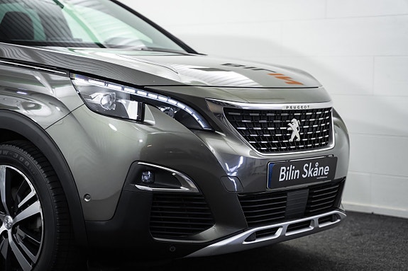 Peugeot 3008 3 of 5