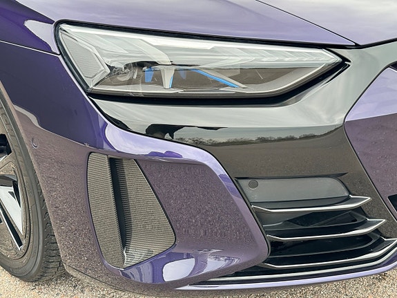 Audi e-tron 23 of 27