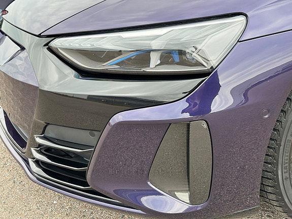 Audi e-tron 25 of 27