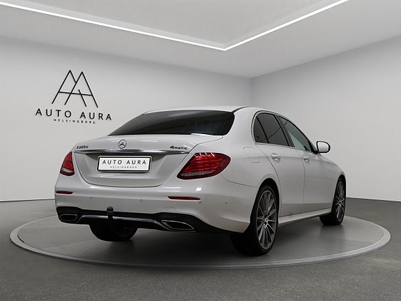 Mercedes-Benz E220 d 4 of 5