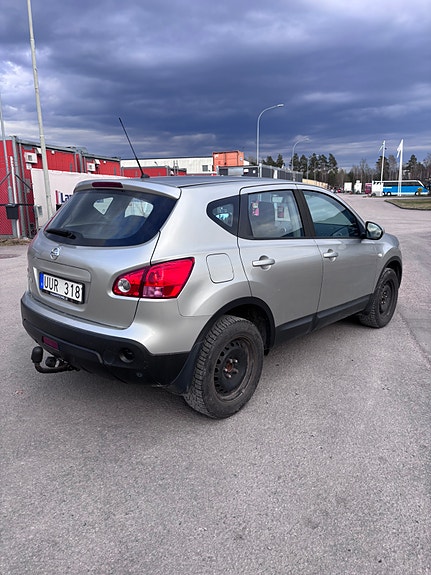 Nissan Qashqai 3 of 5