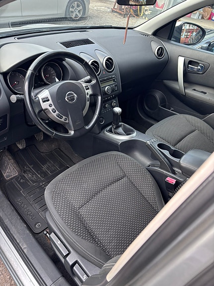 Nissan Qashqai 4 of 5