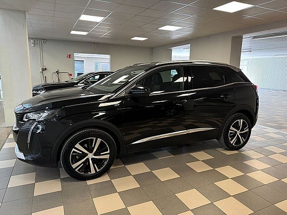 Peugeot 3008 2 of 5