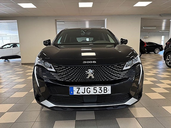 Peugeot 3008 3 of 5