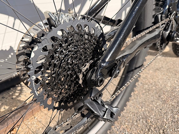 Product image 2 of 9