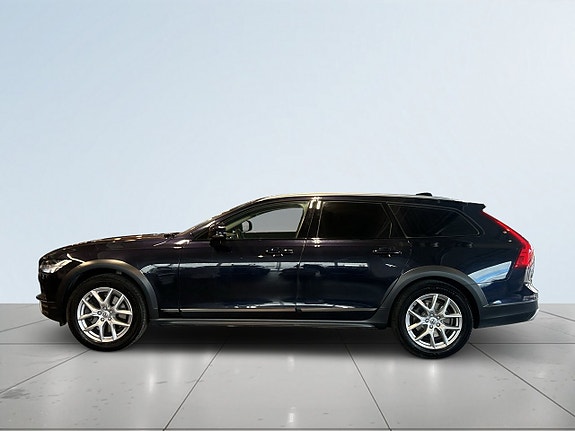 Volvo V90 Cross Country 4 of 5