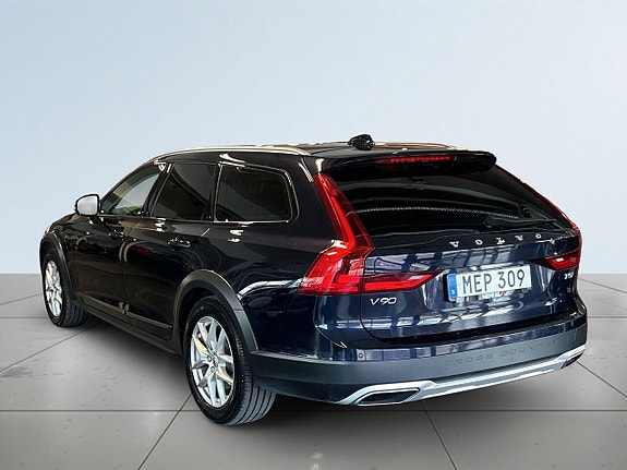 Volvo V90 Cross Country 5 of 5