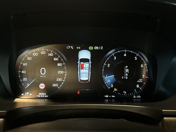 Volvo V90 Cross Country 17 of 19