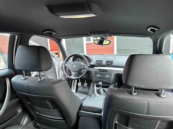 BMW 120i 4 of 4