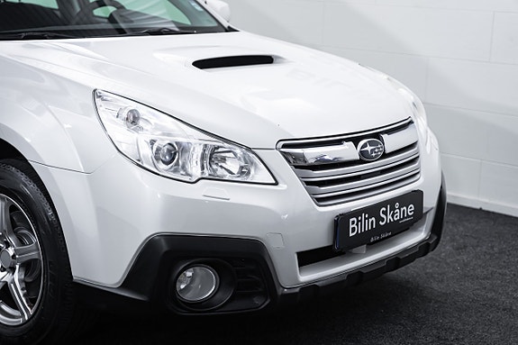 Subaru Outback 3 of 5