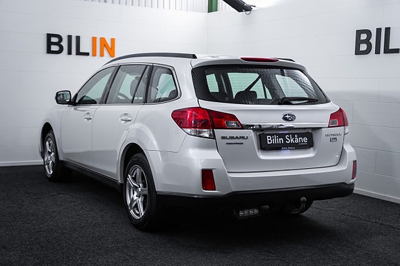 Subaru Outback 10 of 27