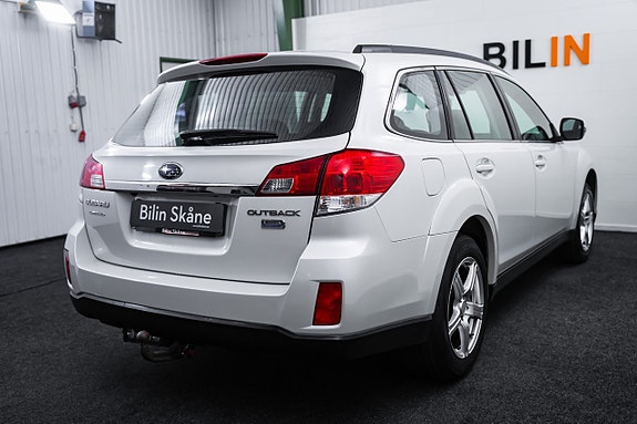Subaru Outback 11 of 27