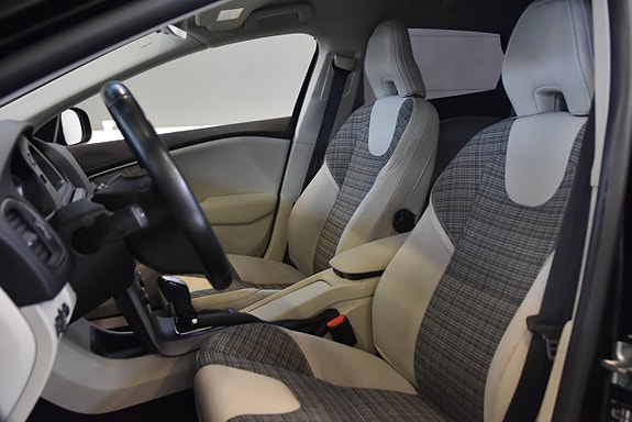Volvo V40 7 of 13