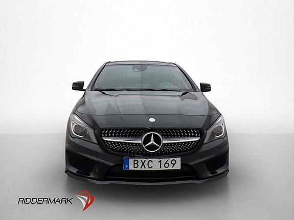 Mercedes-Benz CLA220 2 of 5