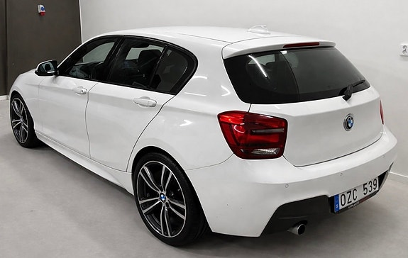 BMW 116d 3 of 5