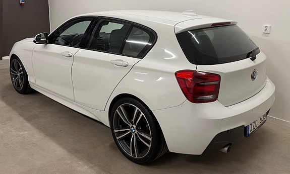 BMW 116d 3 of 9