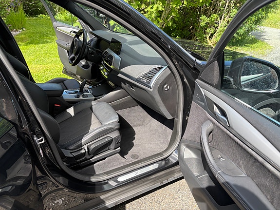 BMW X3 3 of 5