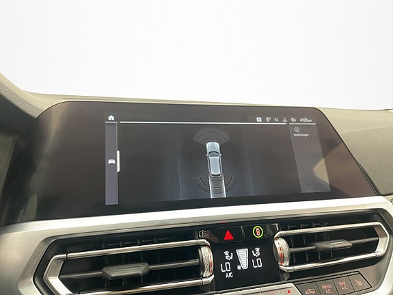 BMW 330e 19 of 30