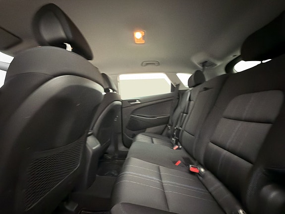 Hyundai Tucson 23 of 29