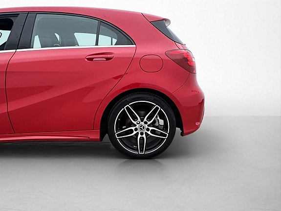 Mercedes-Benz A180 28 of 30
