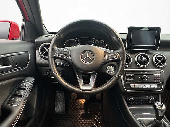 Mercedes-Benz A180 12 of 30