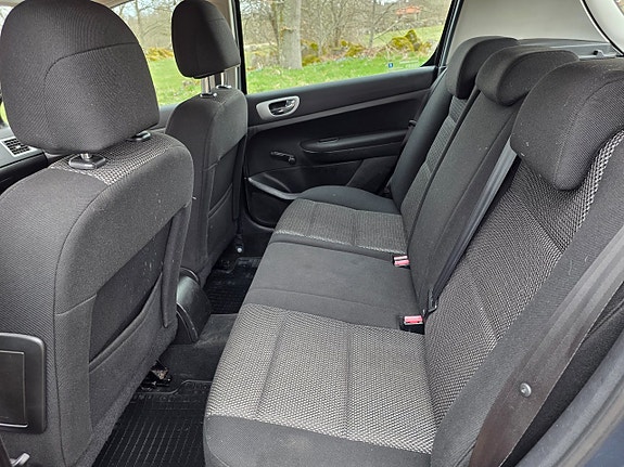Peugeot 307 8 of 9