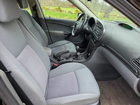 Saab 9-3 10 of 12