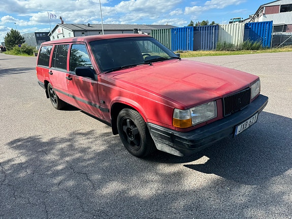 Volvo 745 2 of 4