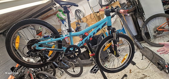 Product image 6 of 9