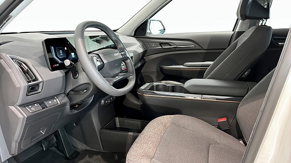 Kia EV5 8 of 12