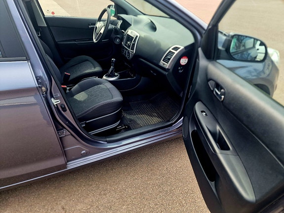 Hyundai i20 11 of 20