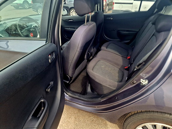 Hyundai i20 10 of 20