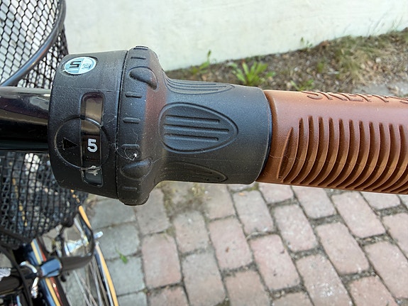 Product image 9 of 9