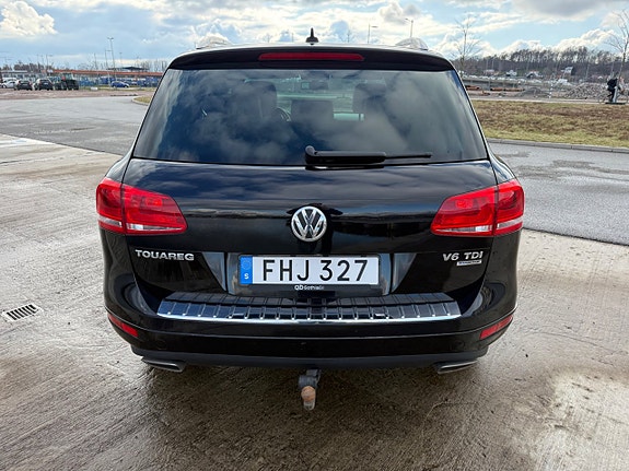 Volkswagen Touareg 6 of 21