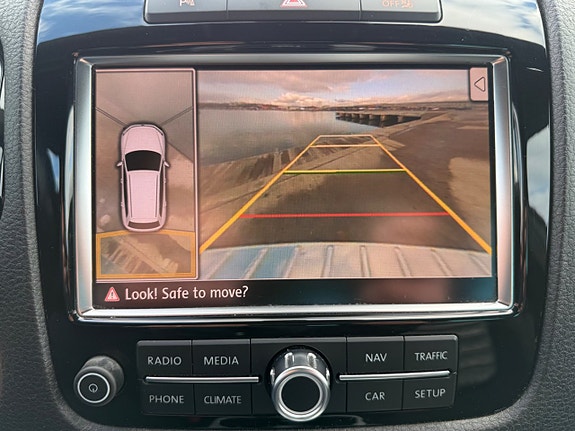 Volkswagen Touareg 15 of 21