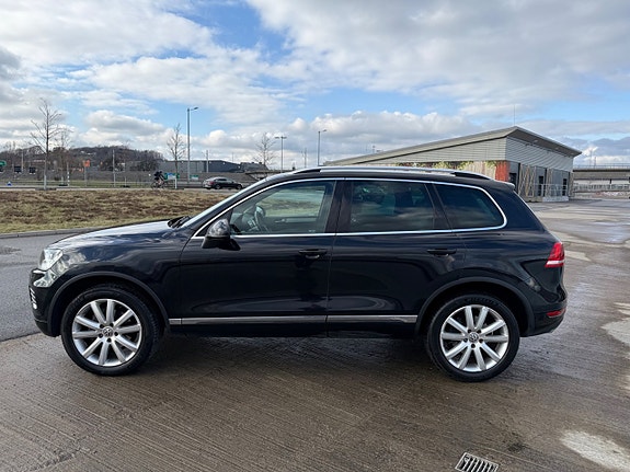 Volkswagen Touareg 4 of 21