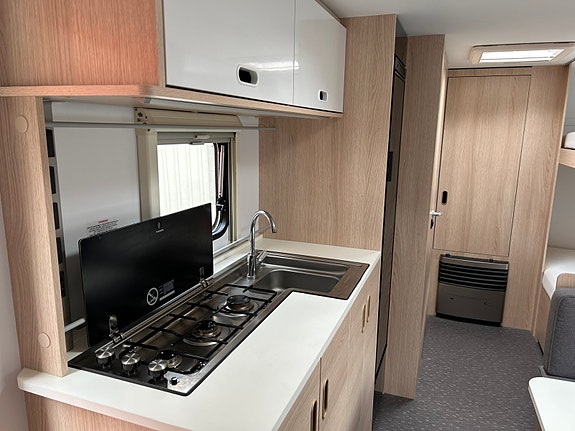 Adria Aviva 563PT 15 of 30