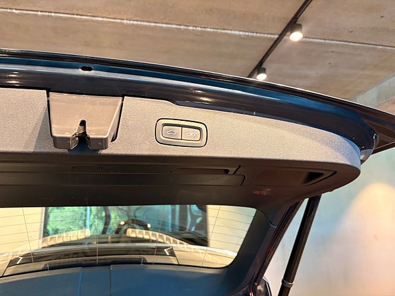 Volvo V60 16 of 24