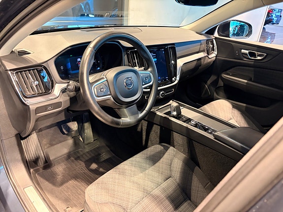 Volvo V60 19 of 24