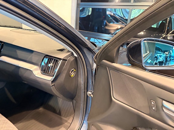 Volvo V60 12 of 24