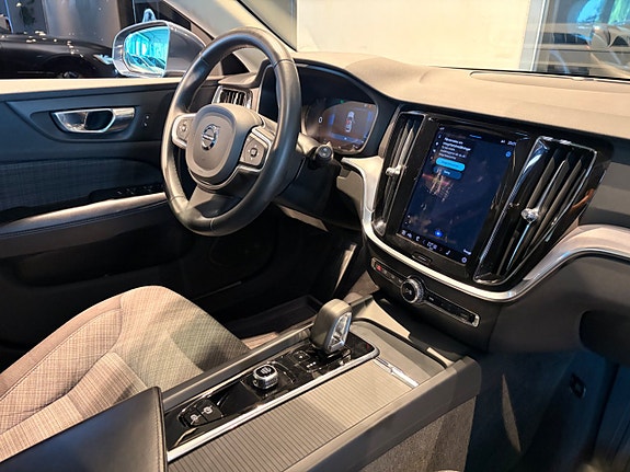 Volvo V60 5 of 24