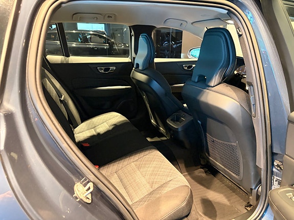 Volvo V60 14 of 24