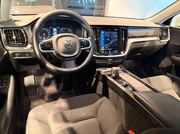 Volvo V60 Cross Country 19 of 26