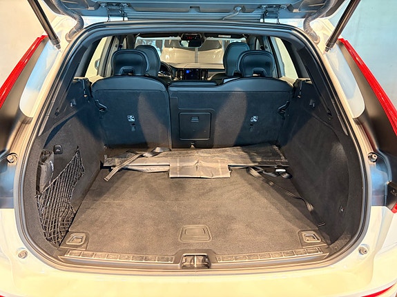 Volvo XC60 15 of 23