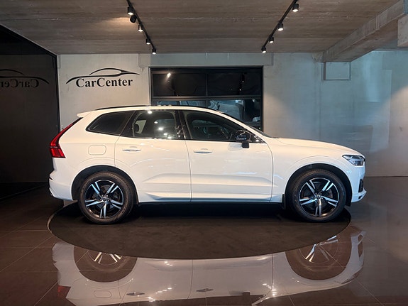 Volvo XC60 10 of 23