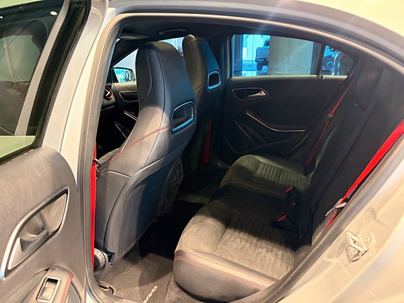 Mercedes-Benz A45 18 of 26