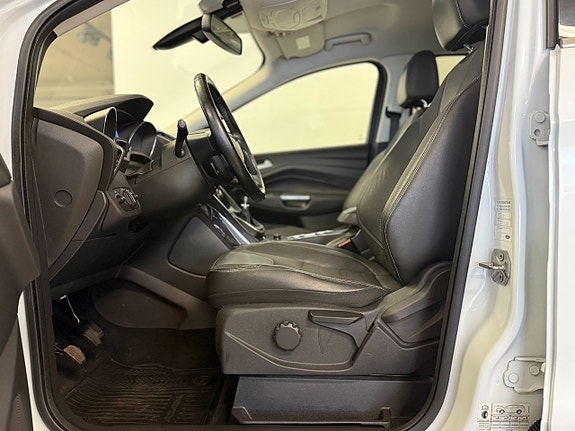 Ford Kuga 11 of 15