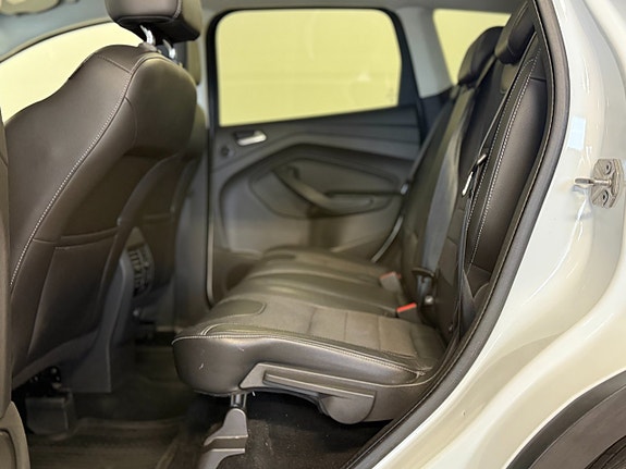 Ford Kuga 14 of 15