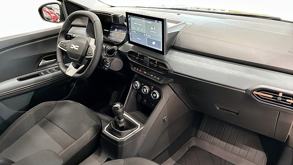 Dacia Sandero 12 of 24